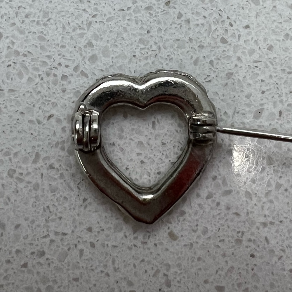 Vintage Heart Pins Dainty Tiny Valentine's Day Brooches - Picture 8 of 10